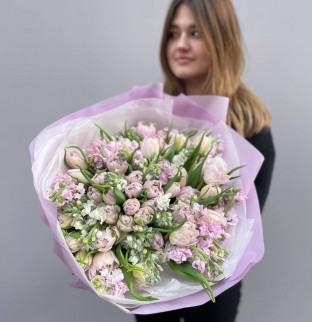 Kytice z tulipánů a mathiola - L