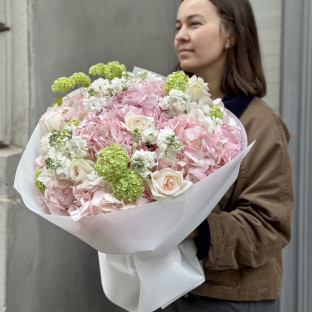 Kulatá kytice „Ahoj jaro“