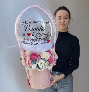 Art kytice s balonkem a vlastním nápisem