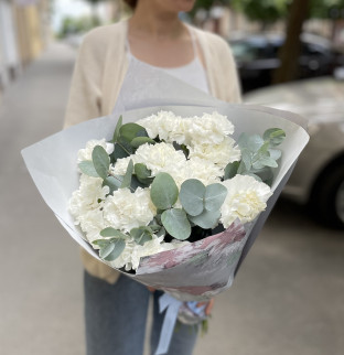 Kytice bílých karafiátů #2