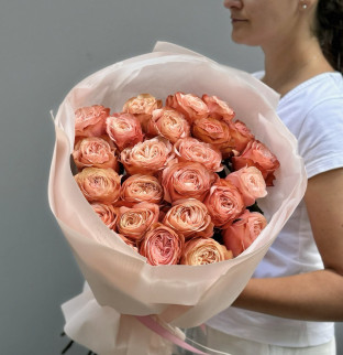 25 нежных роз