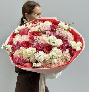 Kytice „Hříšně krásný večer“